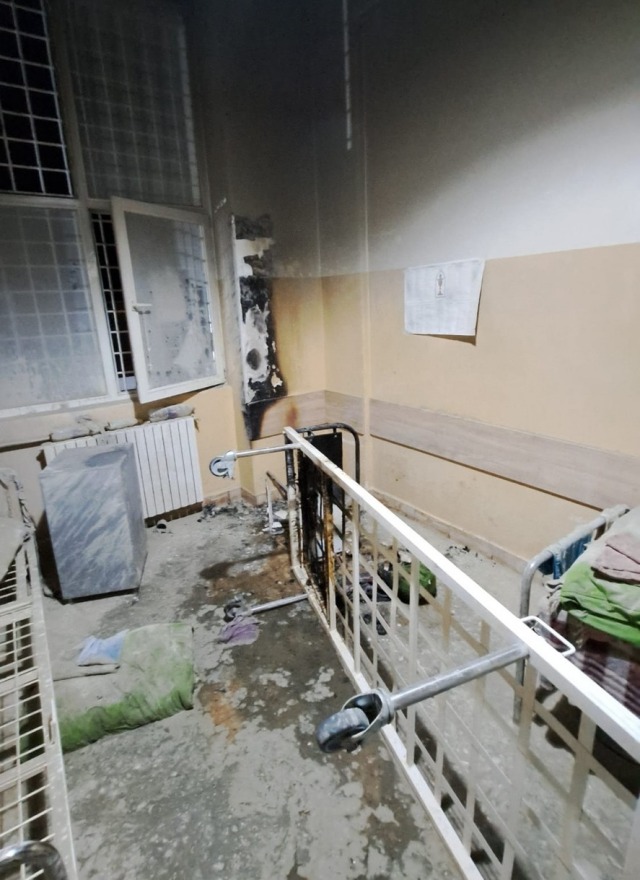 Incendiu Intenționat la Spitalul de Psihiatrie din Ștei: 116 Persoane Evacuate (FOTO&VIDEO)