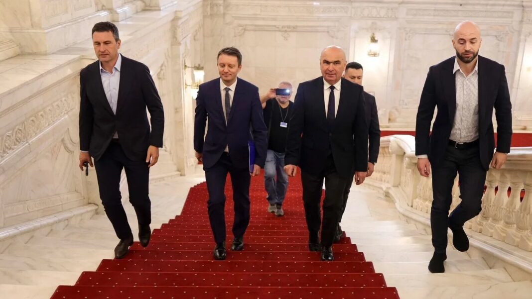 Negocieri tensionate în PNL-USR-UDMR pentru ministere