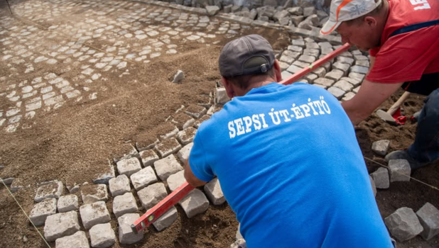 Sepsi Út-Építő recrutează muncitor calificat în construcții