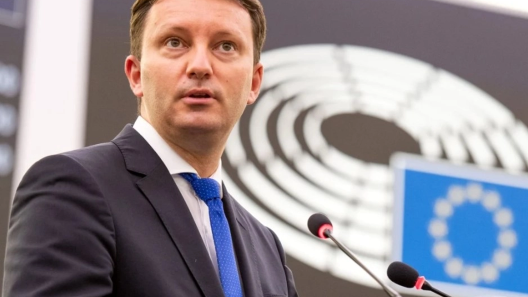 Siegfried Mureșan: PNL nu va accepta un guvern din umbră controlat de PSD