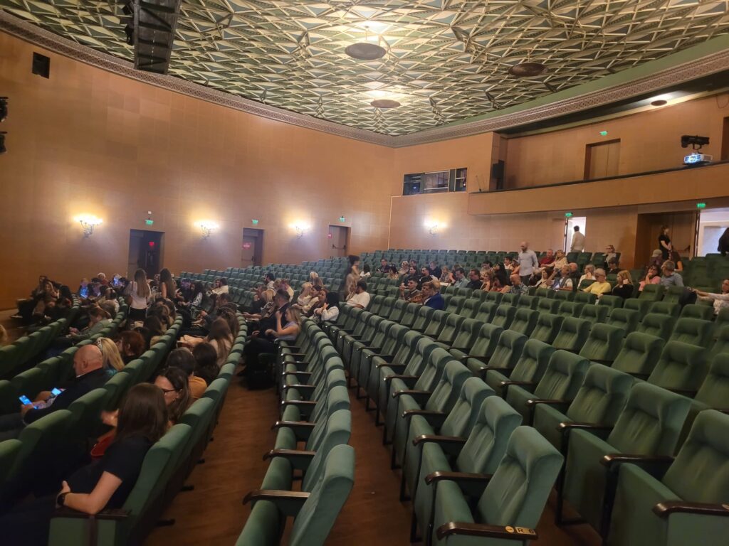 Teatrul din Brașov, în criză de spectatori