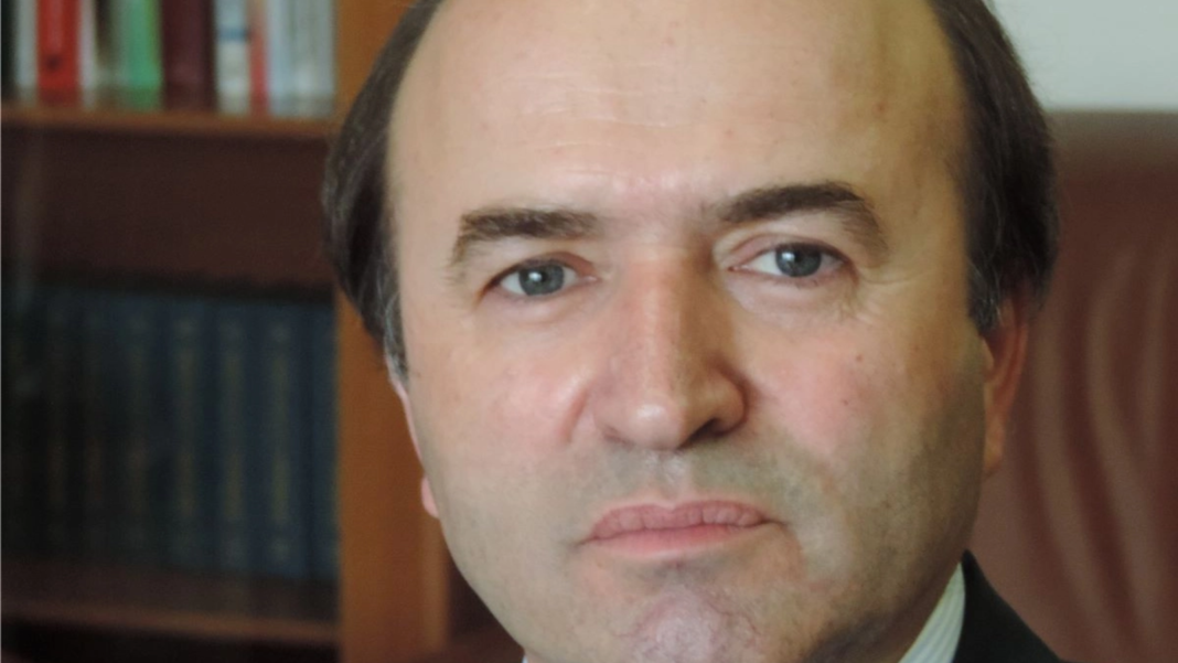 Tudorel Toader: ‘Bolojan rămâne la Palatul Victoria, pare să îi placă, poate sunt și interese acolo’