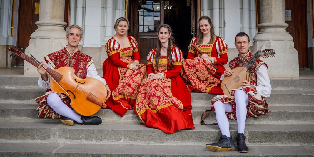 Turneul „Iter Musicum Europae” aduce muzica Renașterii la Brașov, interpretată pe instrumente istorice