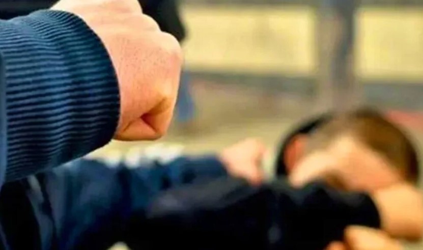 Adolescenți reținuți pentru scandal cu armă albă în Brașov