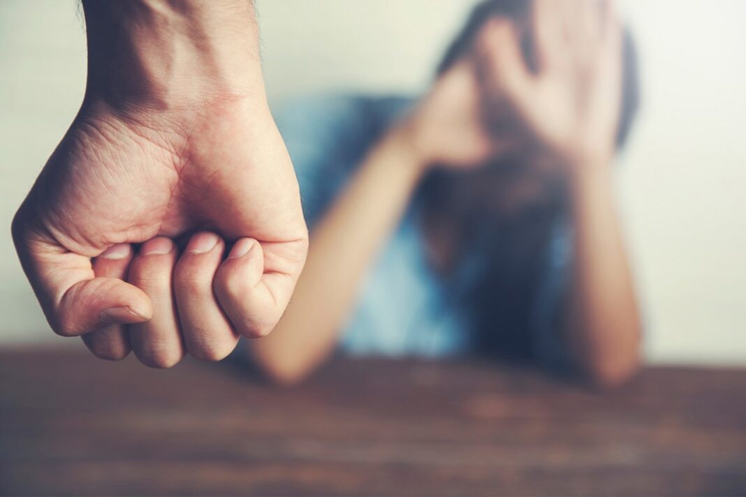 Agresiune Domestică în Brașov: Bărbat Arestat