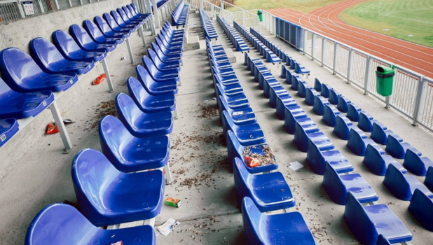 Apel pentru curățenie pe stadionul din Zărnești