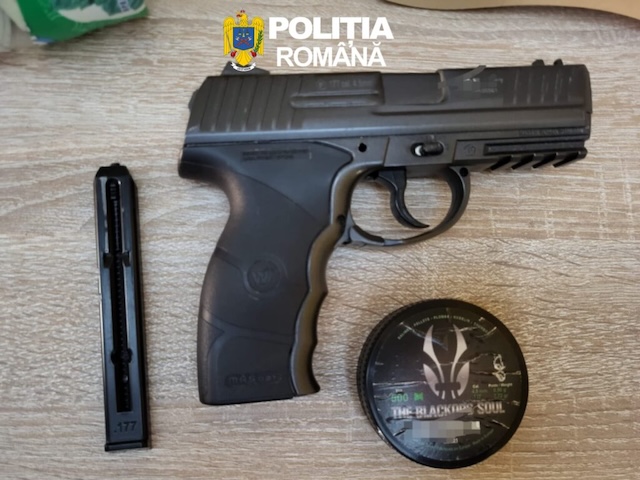 Arme și muniție ilegale confiscate în Ghimbav