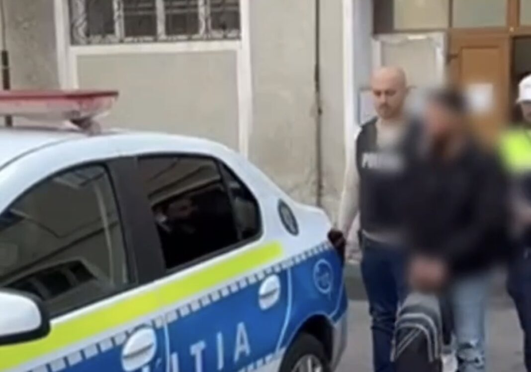 Bărbat reținut pentru furtul unei bătrâne în Făgăraș