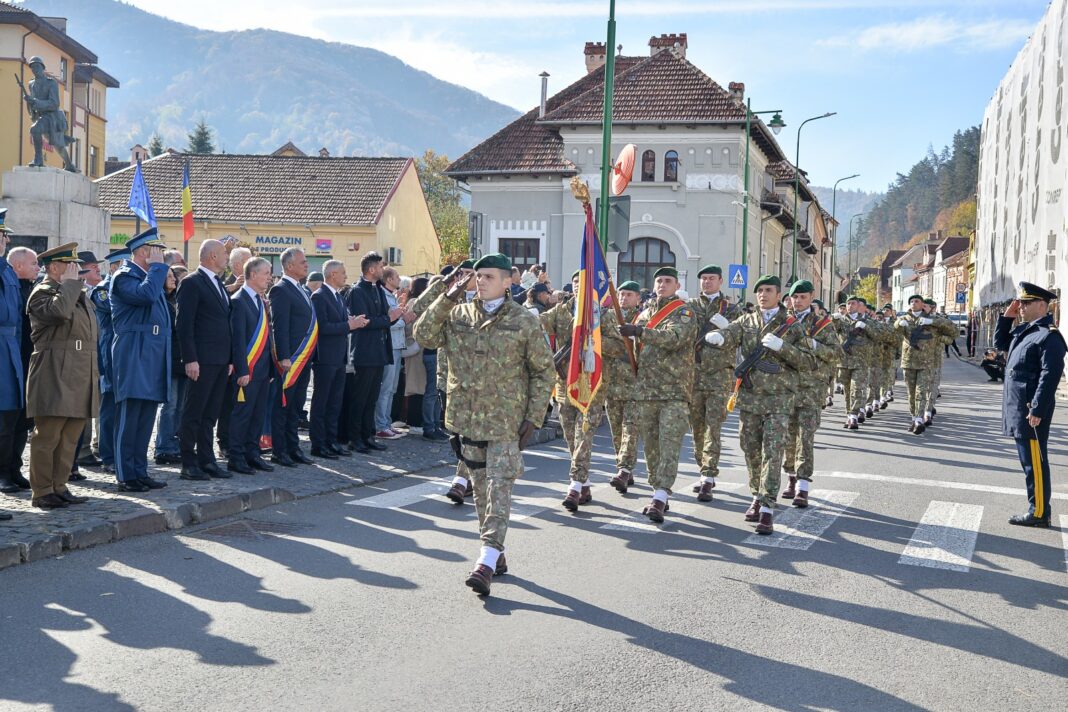 Brașovul sărbătorește Ziua Armatei Române