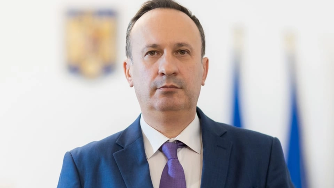 Câciu cere transparență privind datoriile statului
