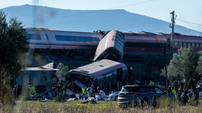Coliziune Tragică între Trenuri în Spania: 46 de Morți