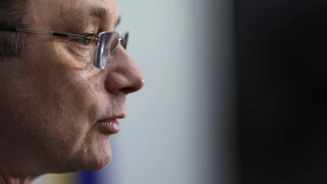 Guvernul Luca Niculescu, la votul decisiv în Parlament