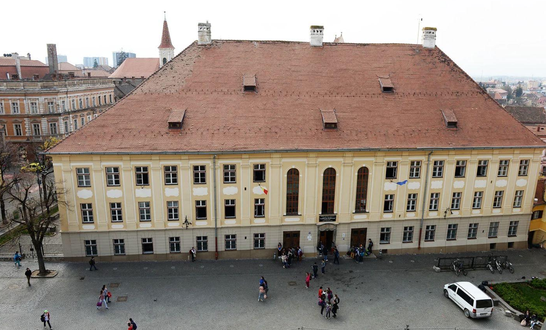Inca patru scoli din Regiunea Centru beneficiaza de peste 20 milioane euro din fonduri REGIO pentru modernizare radicala