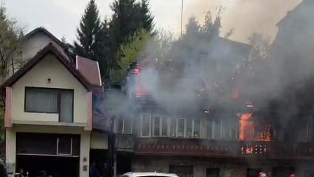 Incendiu Devastator la Bran: Femeie Rănită