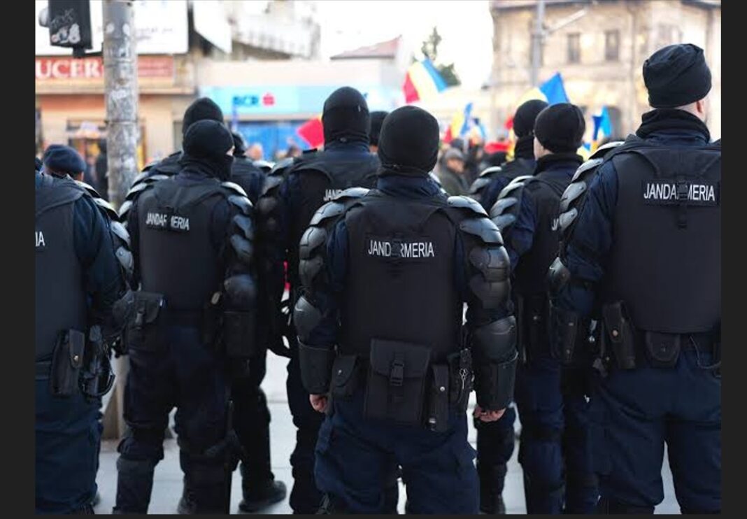 Incidente între suporteri la meciul Steaua-Poli Timișoara