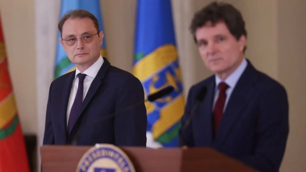 Negocieri Intense pentru Guvernul Luca Niculescu