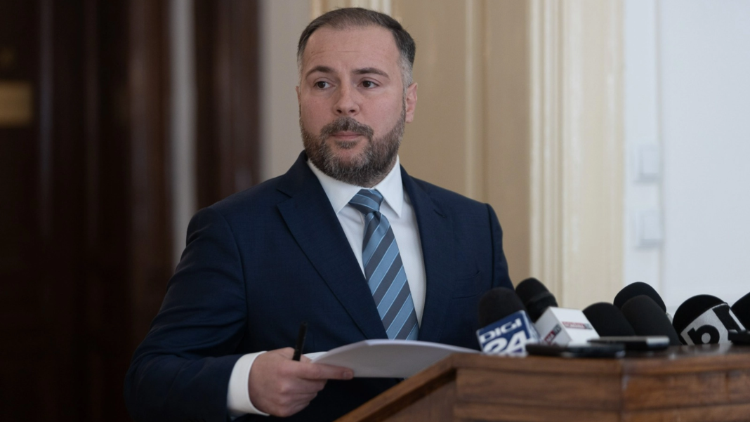 PSD Evaluează Desemnarea lui Luca Niculescu ca Premier