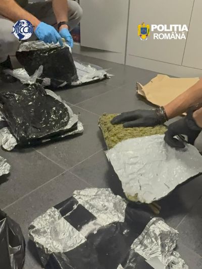Tânăr de 22 de ani, arestat pentru trafic de droguri