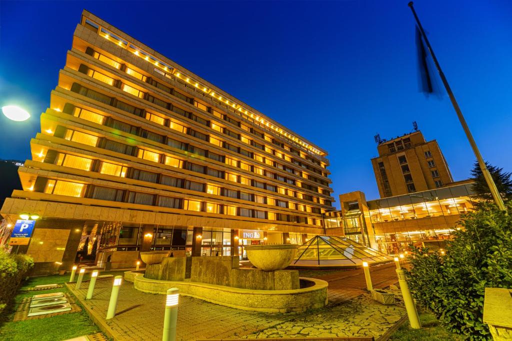Transilvania Investments: Buget de 7 milioane pentru acțiuni Aro Palace