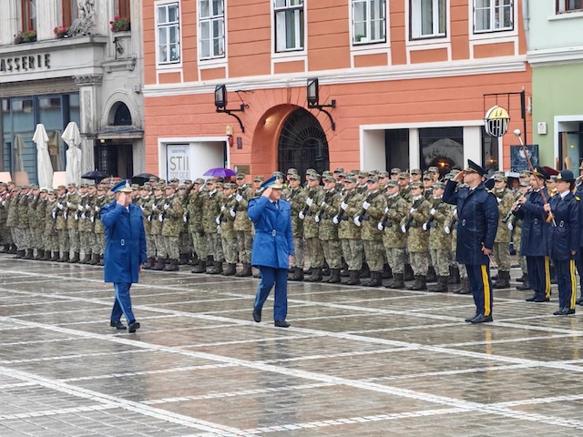Viitorii ofițeri depun Jurământul Militar la Brașov